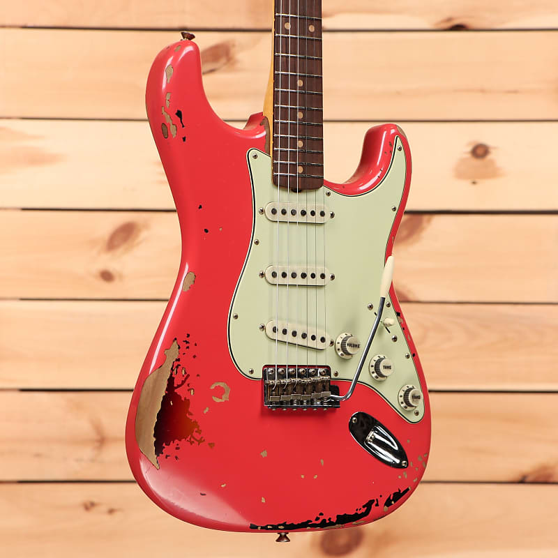 Электрогитара Fender Custom Shop Michael Landau 1963 Stratocaster Relic - Fiesta Red Over 3 Color Sunburst - R132553 - PLEK'd