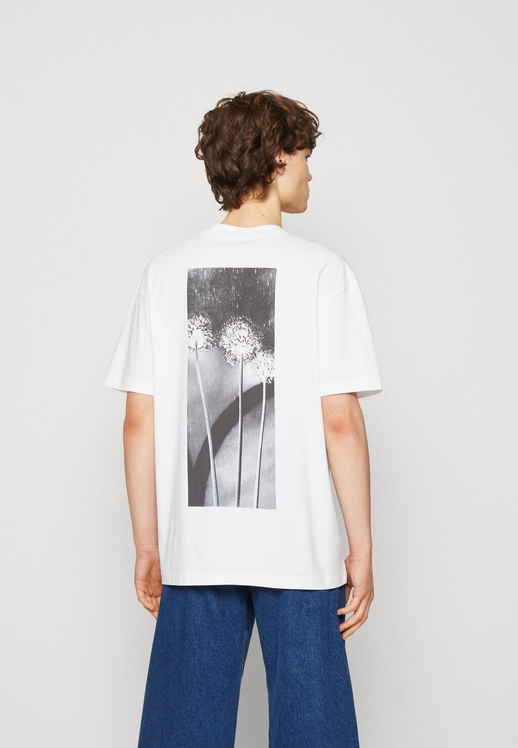 

Футболка с принтом Calvin Klein Jeans, белый