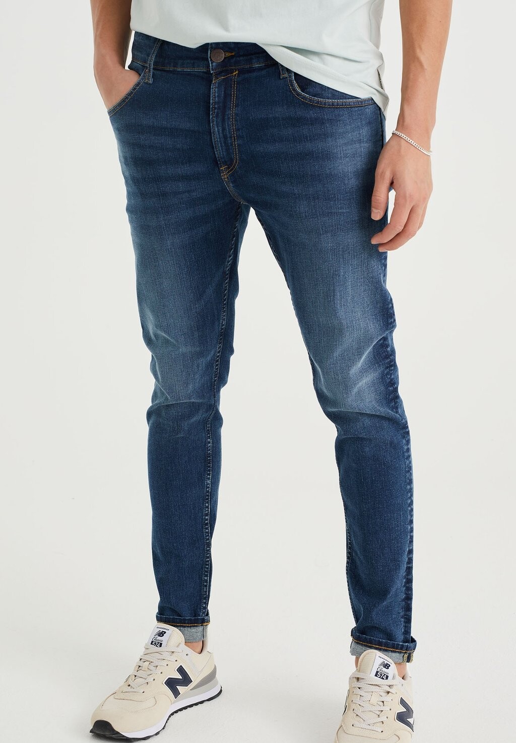 

Джинсы Slim fit WE Fashion
