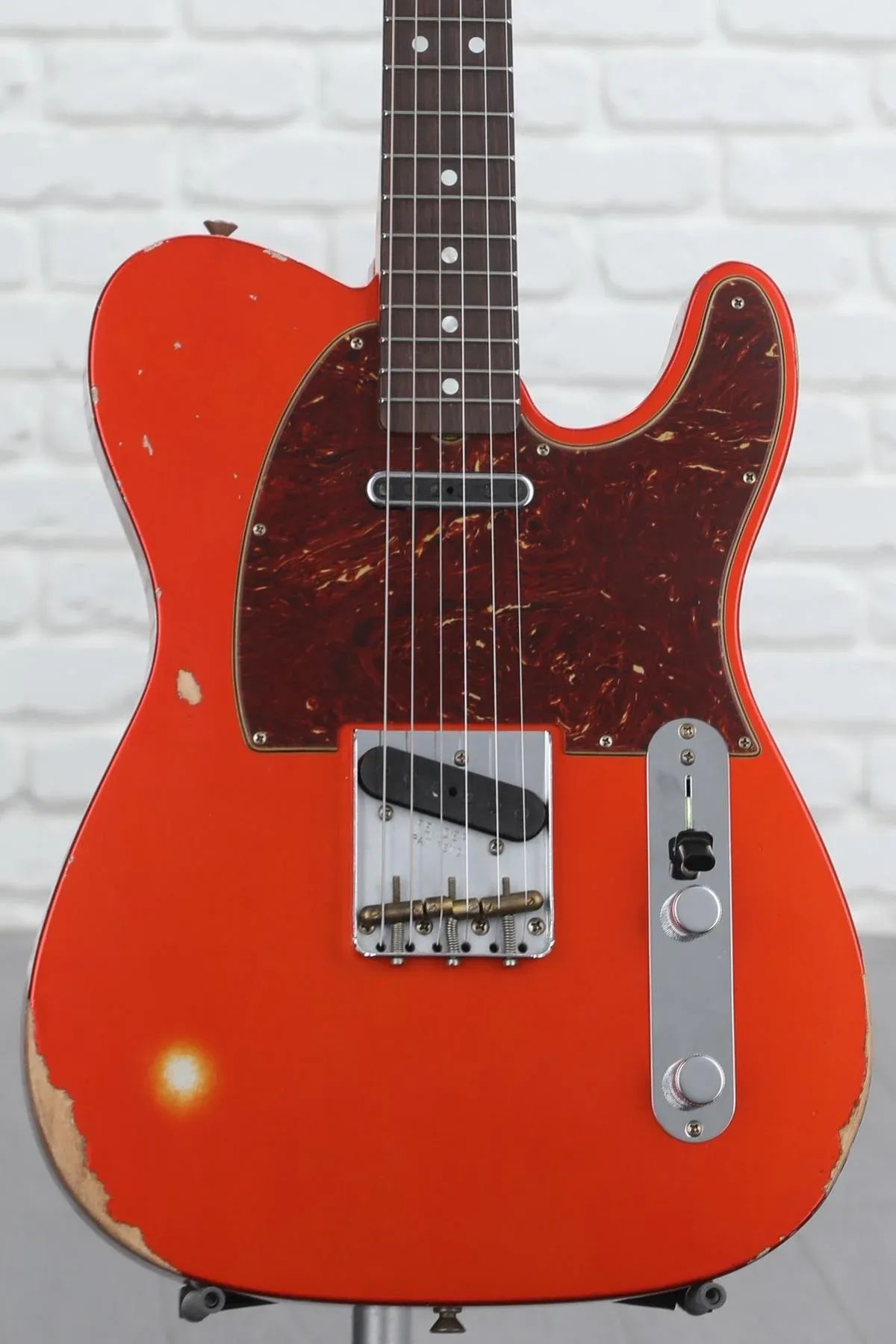 

Ограниченная серия Fender Custom Shop '64 Электрогитара Telecaster Relic - Aged Candy Tangerine