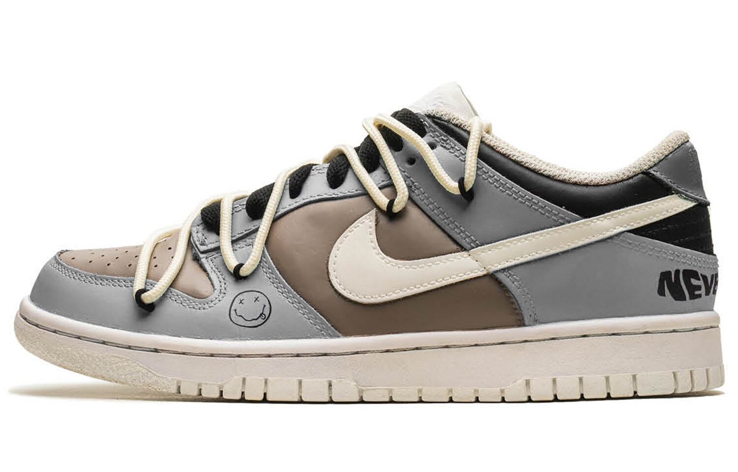 

Кроссовки Nike Dunk Skateboarding Shoes Women's Low-top Grey/white, коричневый