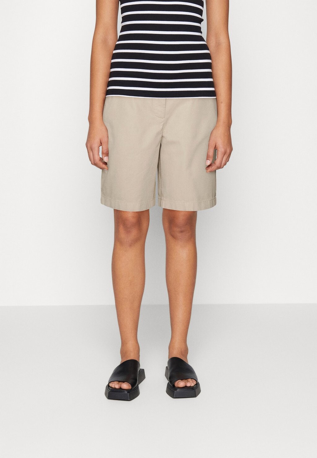 

Шорты Tommy Hilfiger