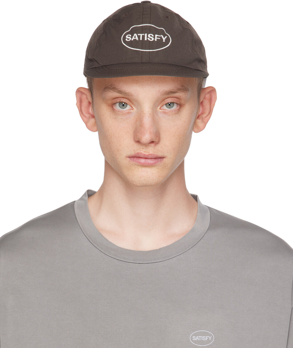 

Коричневая кепка для бега Satisfy