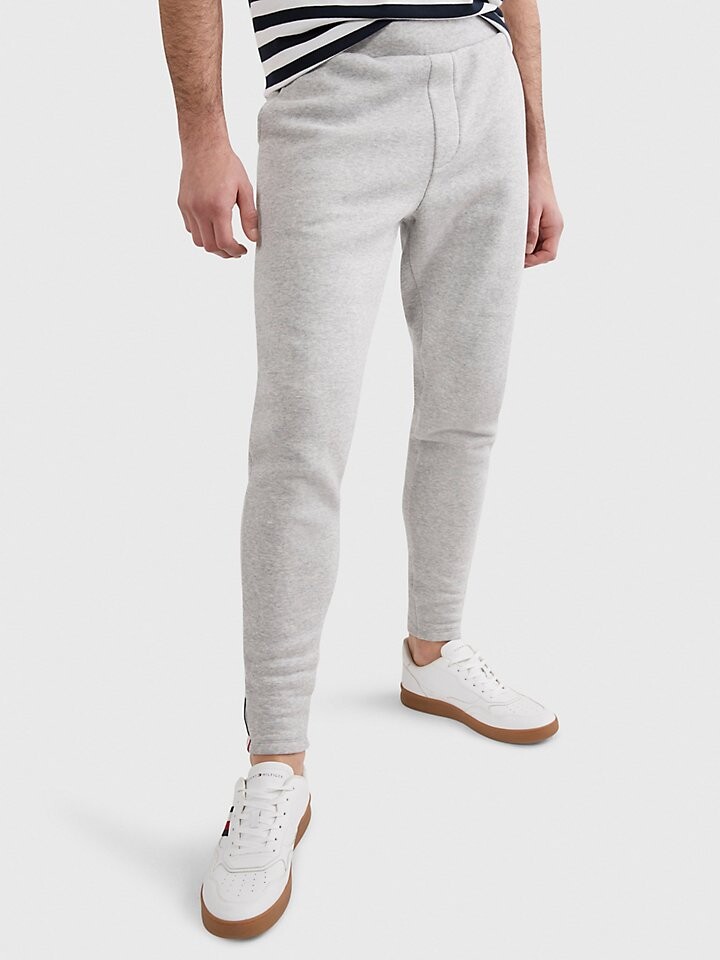 

Джоггеры с логотипом Tommy Hilfiger