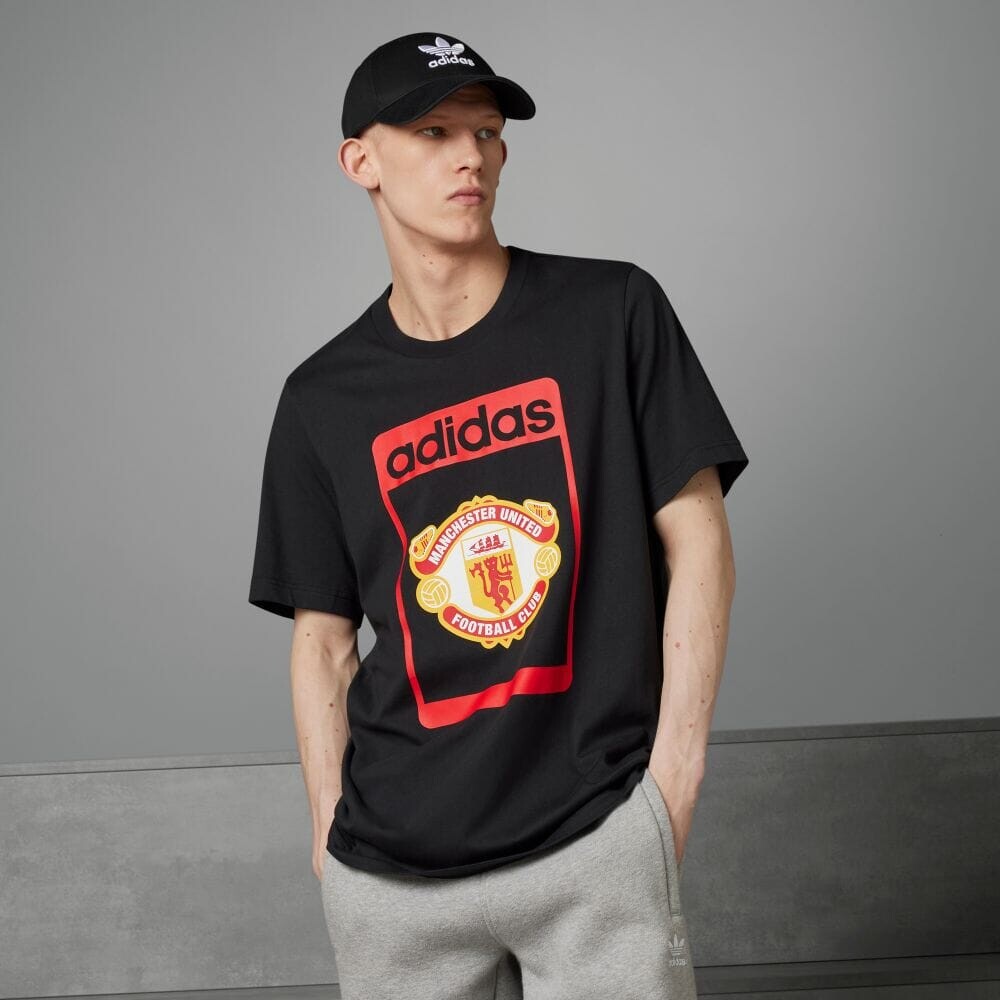 

Футболка Adidas IP5551, черный