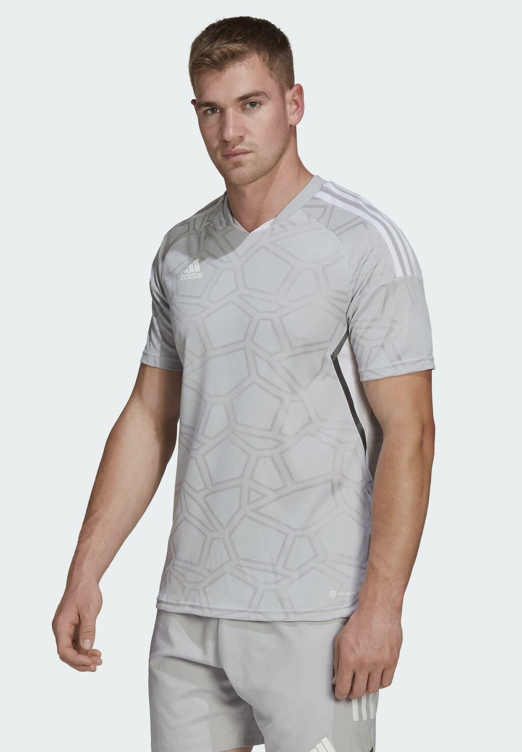 

Футболка Adidas