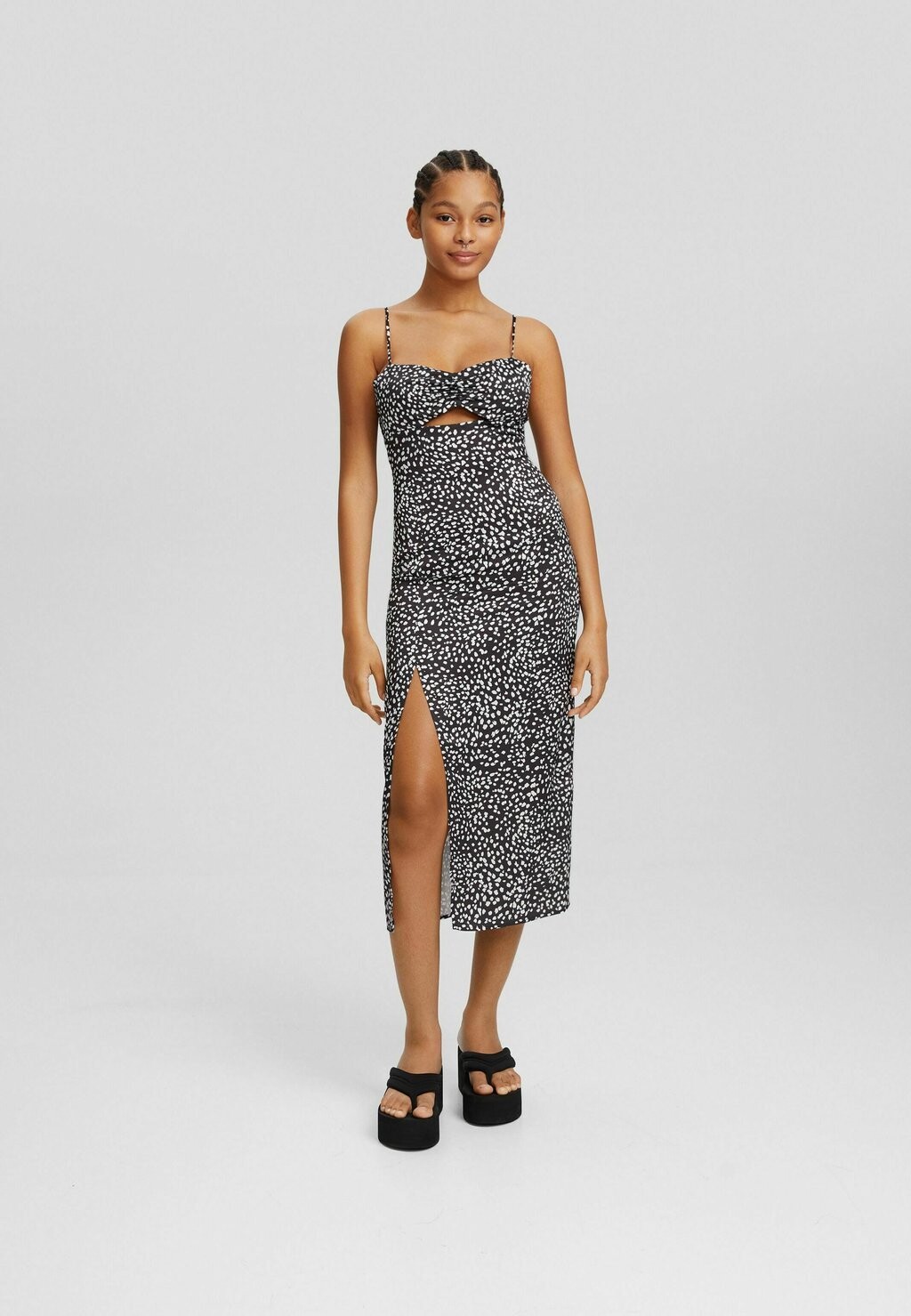 

Летнее платье Bershka, черный