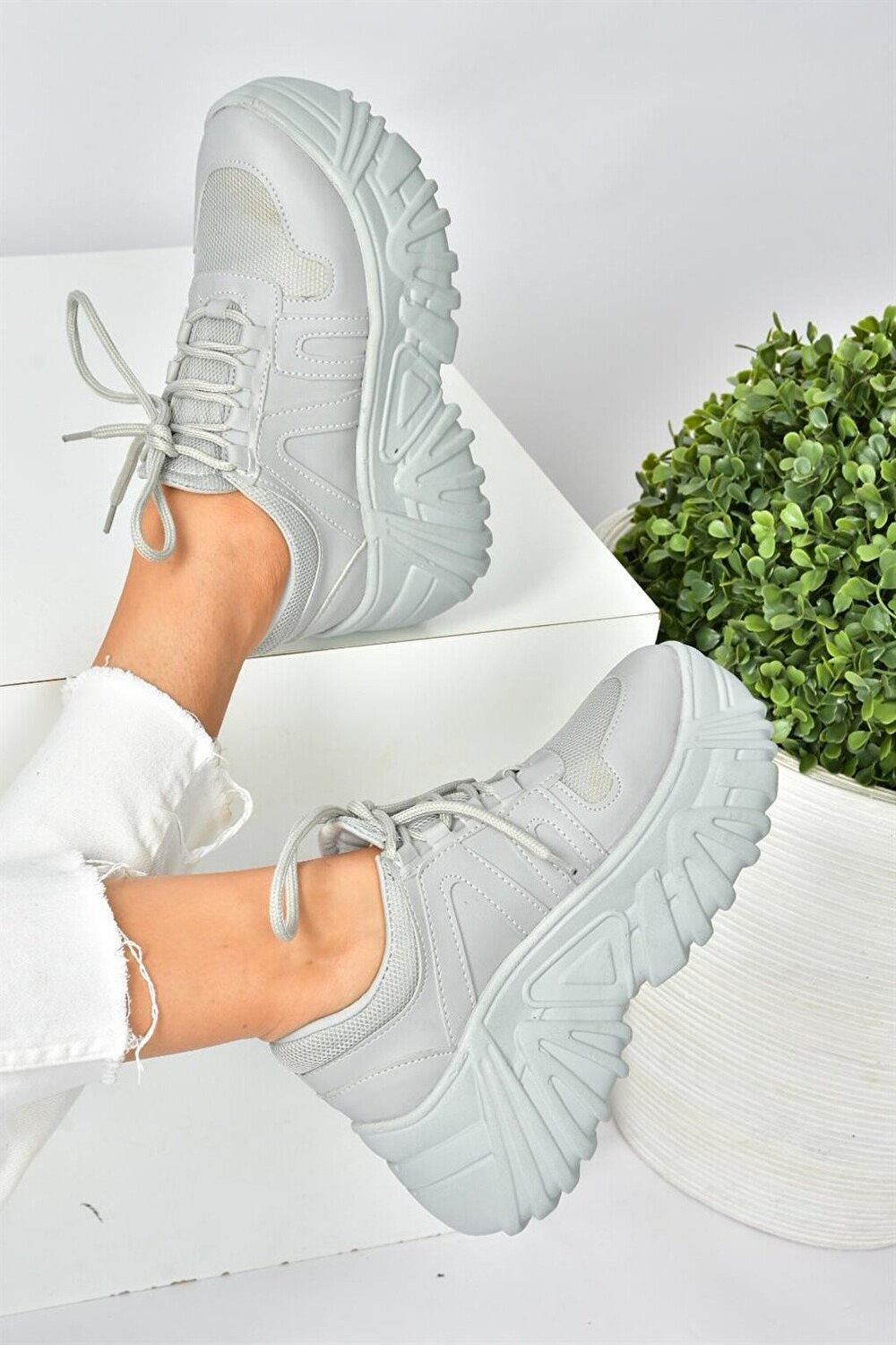 

M973515009 Серые женские кроссовки Fox Shoes
