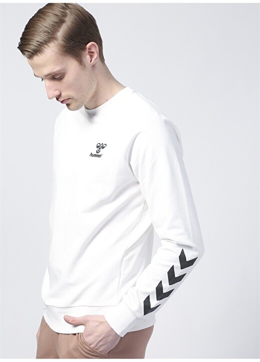 

Белая мужская толстовка Hummel