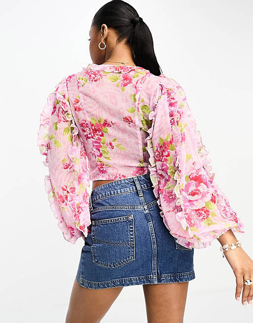 

Розовая шифоновая блузка с завязкой спереди и рюшами Miss Selfridge
