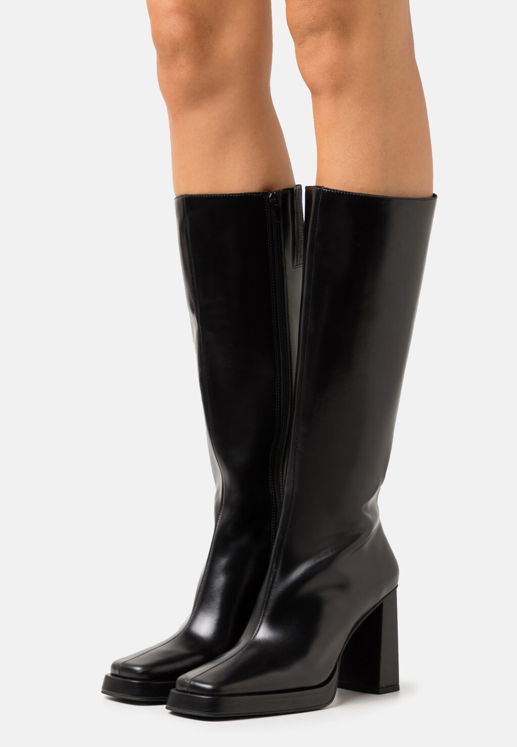 

Ботинки на высоком каблуке Jeffrey Campbell, черный