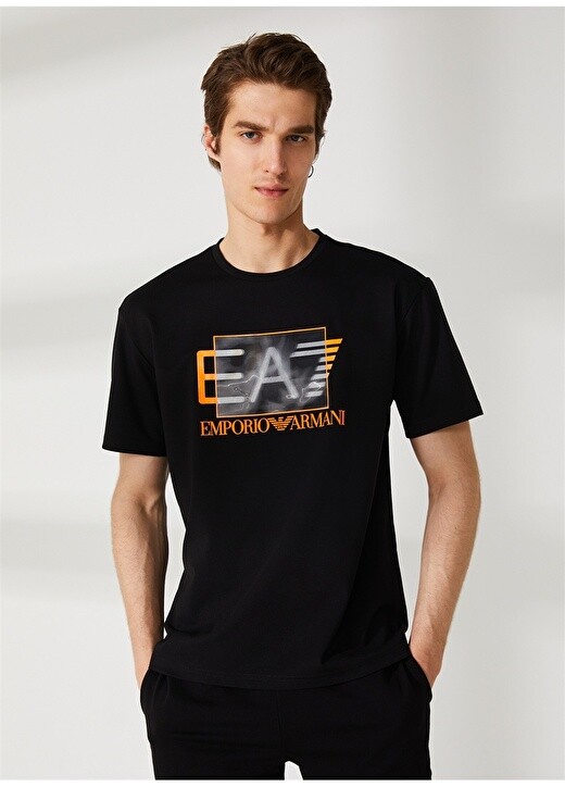 

Черная мужская футболка EA7, Черный