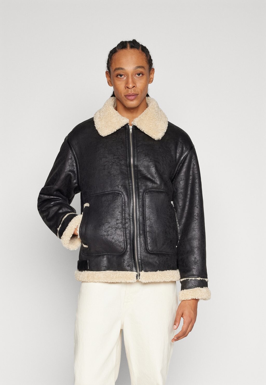 

Куртка из искусственной кожи SHEARLING AVIATOR BDG Urban Outfitters, черный