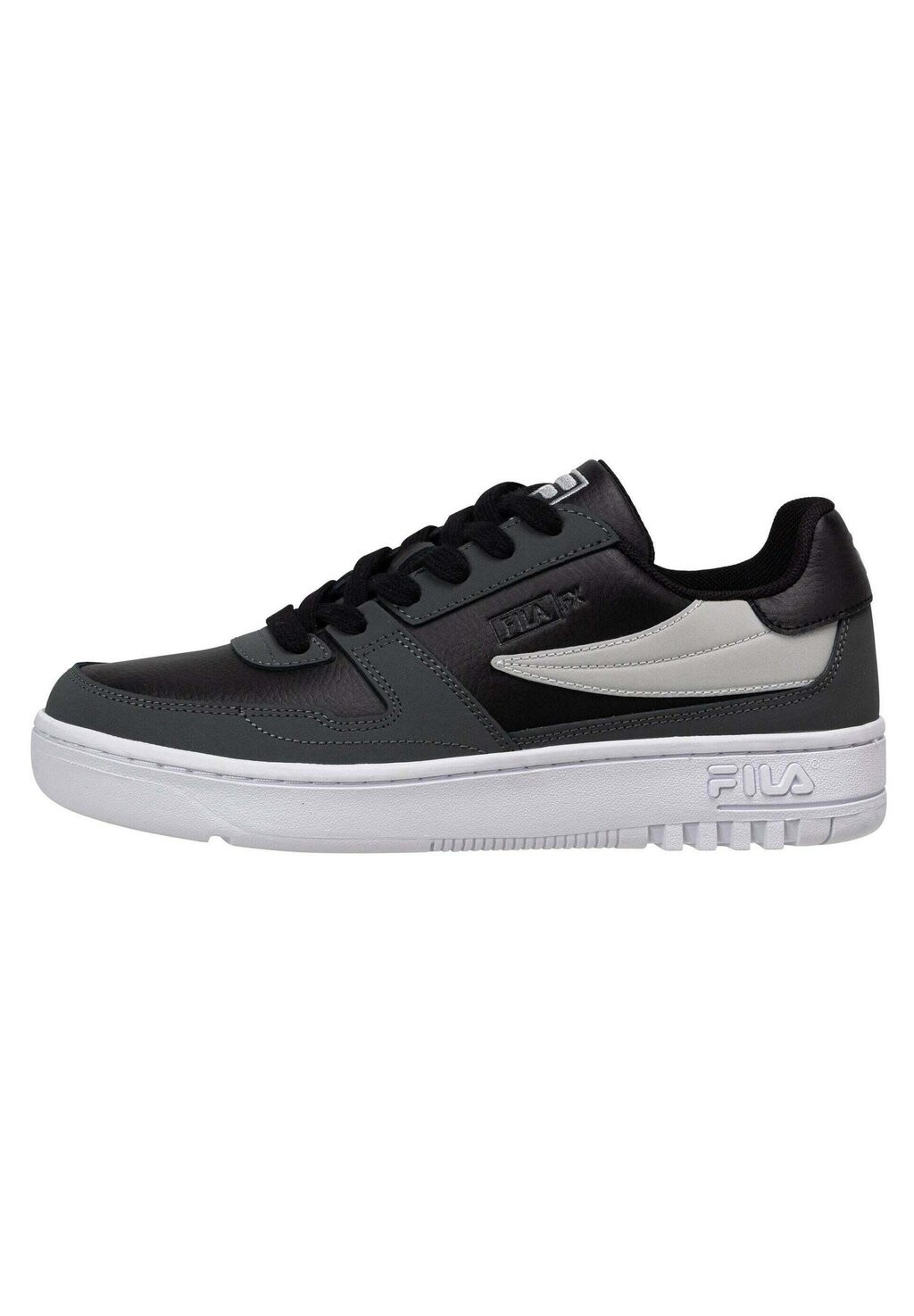 

Низкие кроссовки Fila