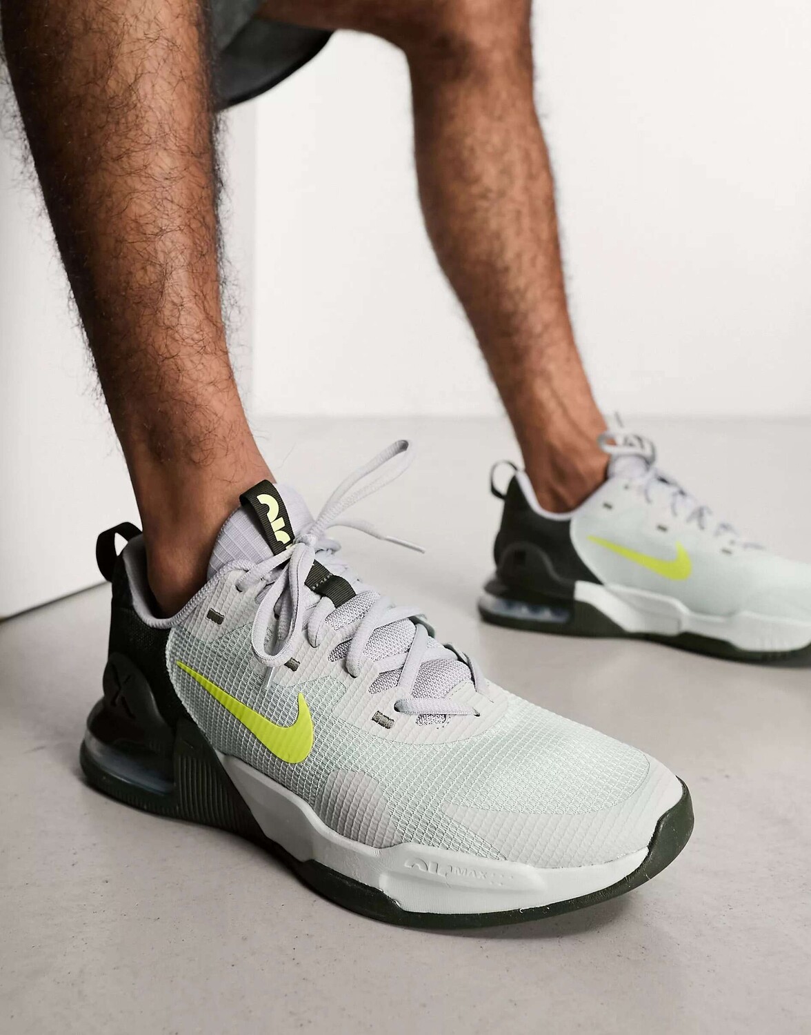 

Серые кроссовки Nike Air Max Alpha 5, Серый