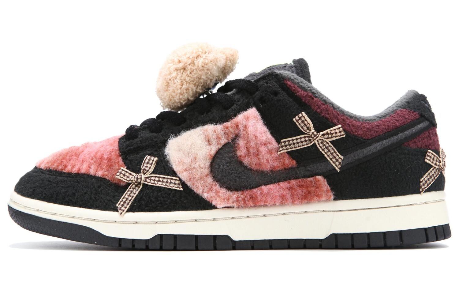 

Кроссовки Nike Dunk Skateboarding Shoes Women's Low-top Black/Pink, черный