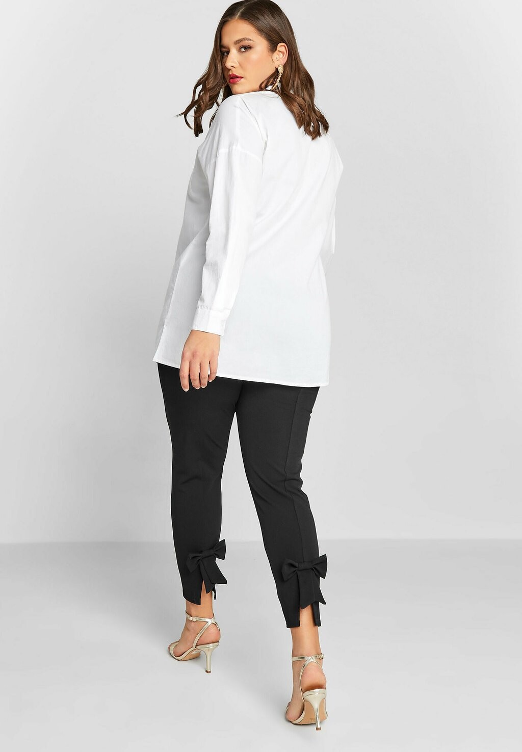 

Брюки Yours Clothing, черный