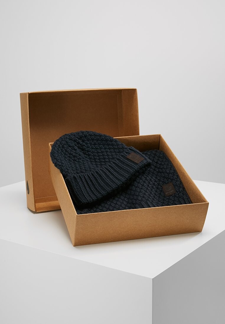 

Шарф ONSCENZ BOX SCARF BEANIE SET Only & Sons, синие ночи