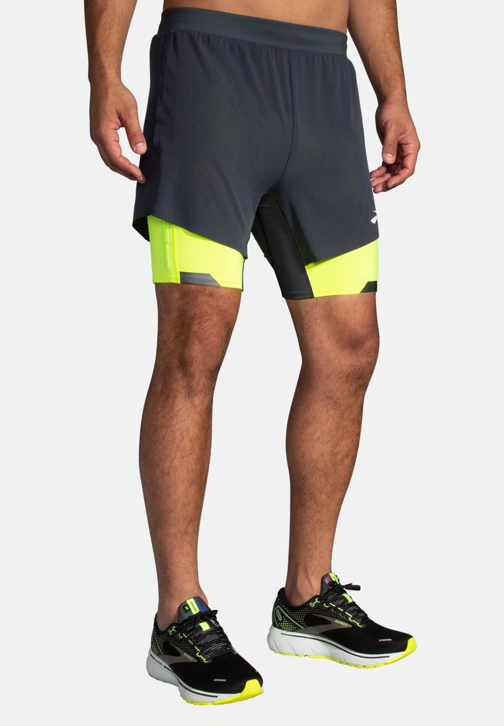 

Спортивные шорты Brooks, черный