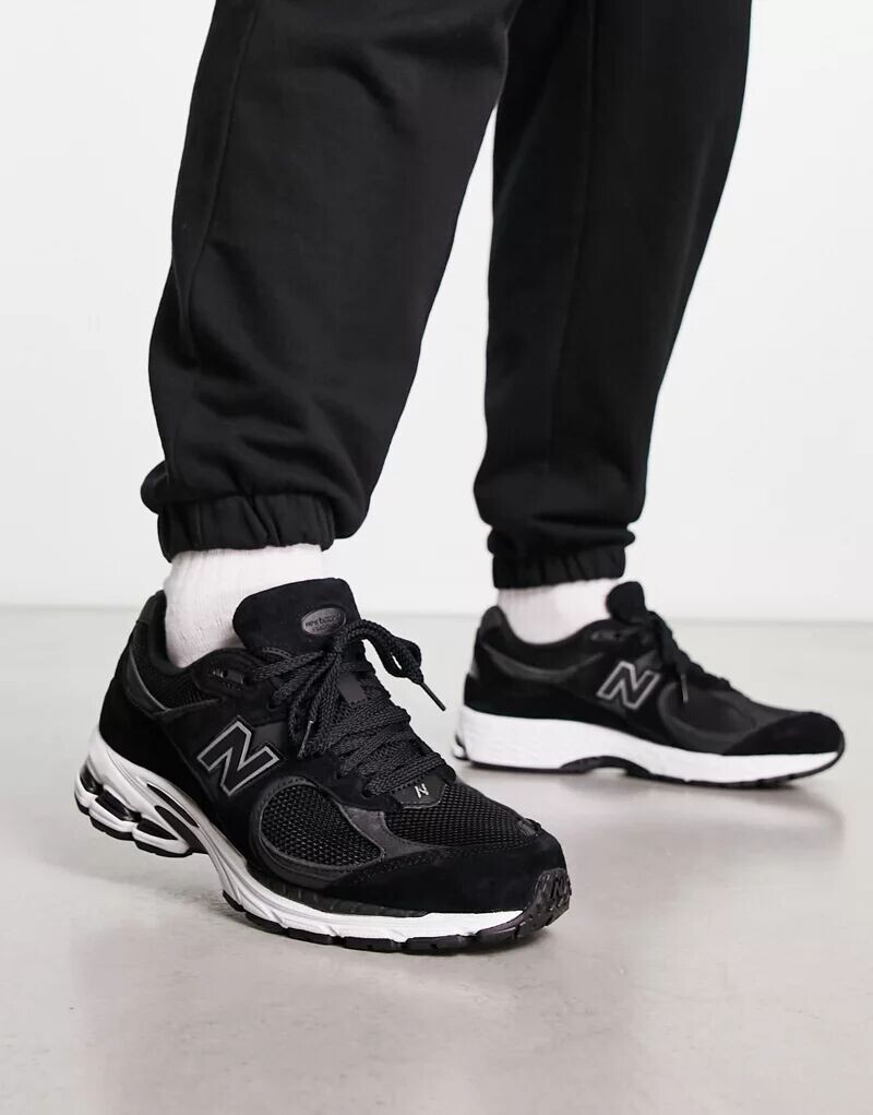 

кроссовки New Balance 2002 черного цвета