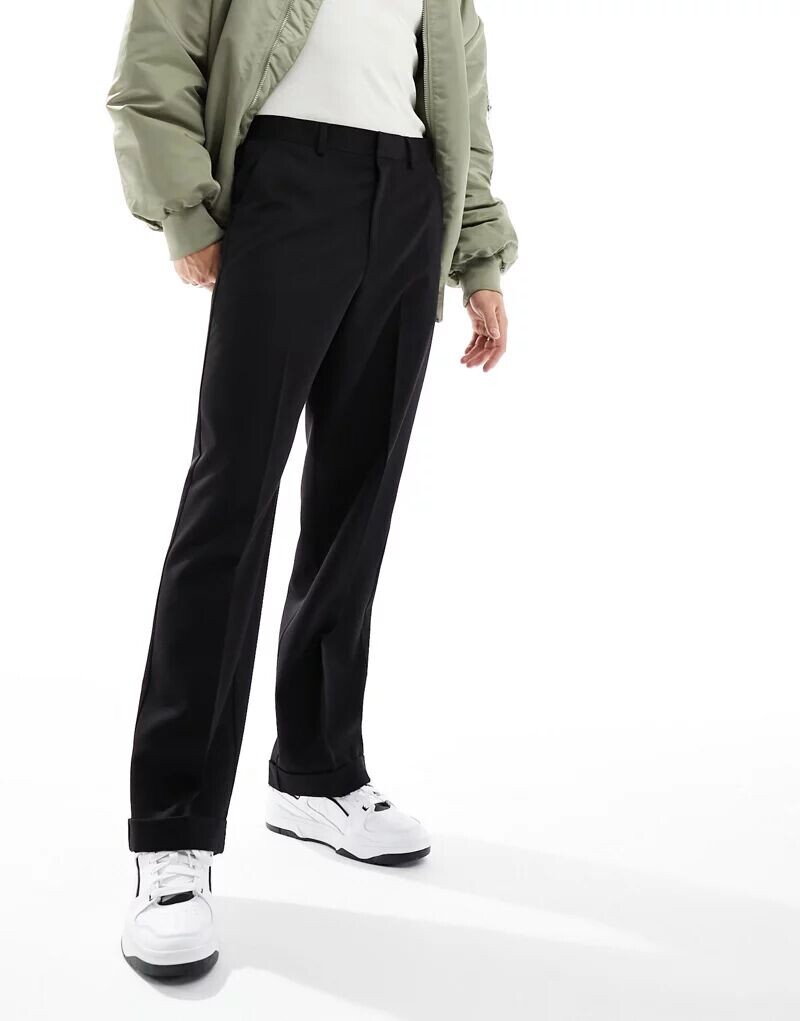 

Элегантные черные брюки с широким кроем и манжетами ASOS
