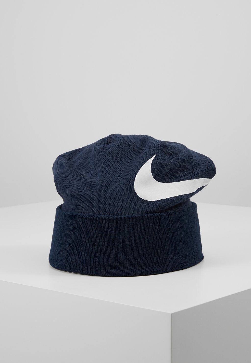 

Шапка Nike