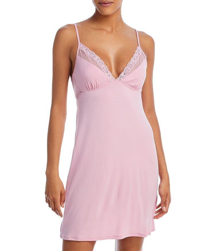 

Сорочка Feather Essentials Natori