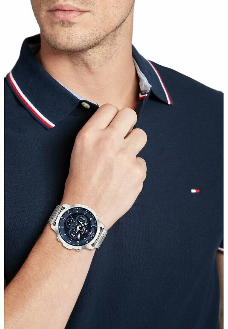

Часы Tommy Hilfiger, серебро