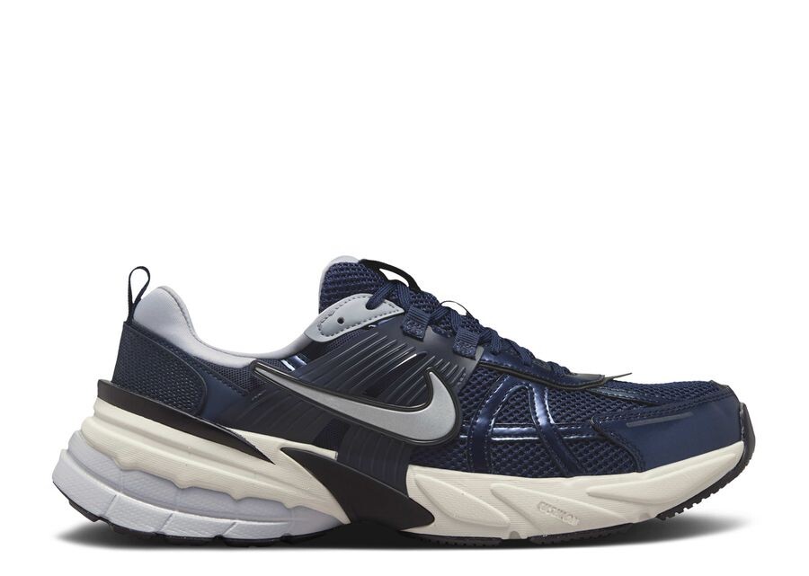 

Кроссовки Nike V2K Run, цвет Obsidian Wolf Grey