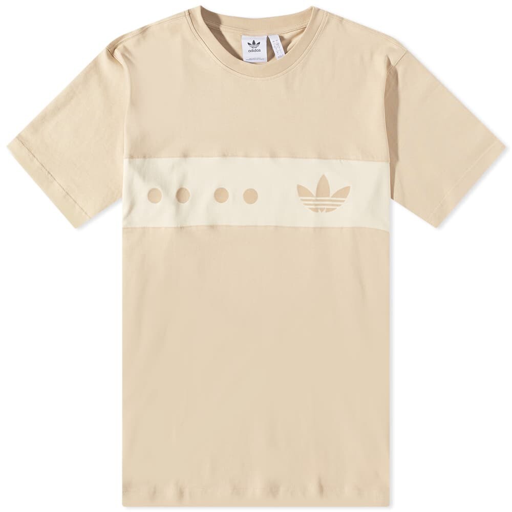 

Футболка Adidas RYV City