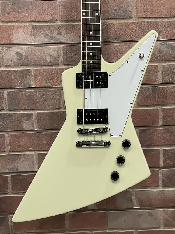 Электрогитара Gibson 70s Explorer 2023 - Classic White vereshchagin 70s