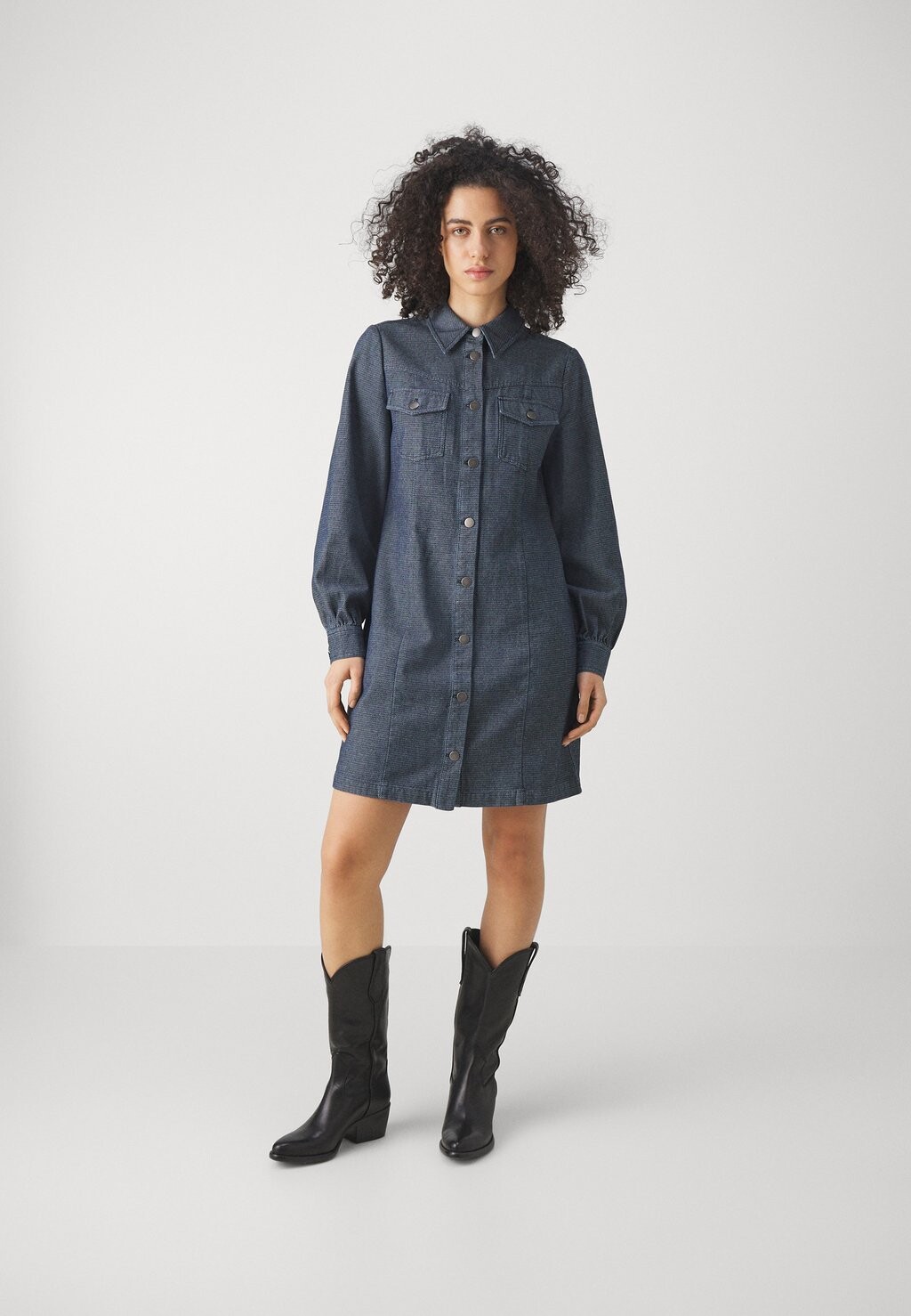 

Джинсовое платье CLOUDBERRYBBMAGNEA DRESS Bruuns Bazaar, синий