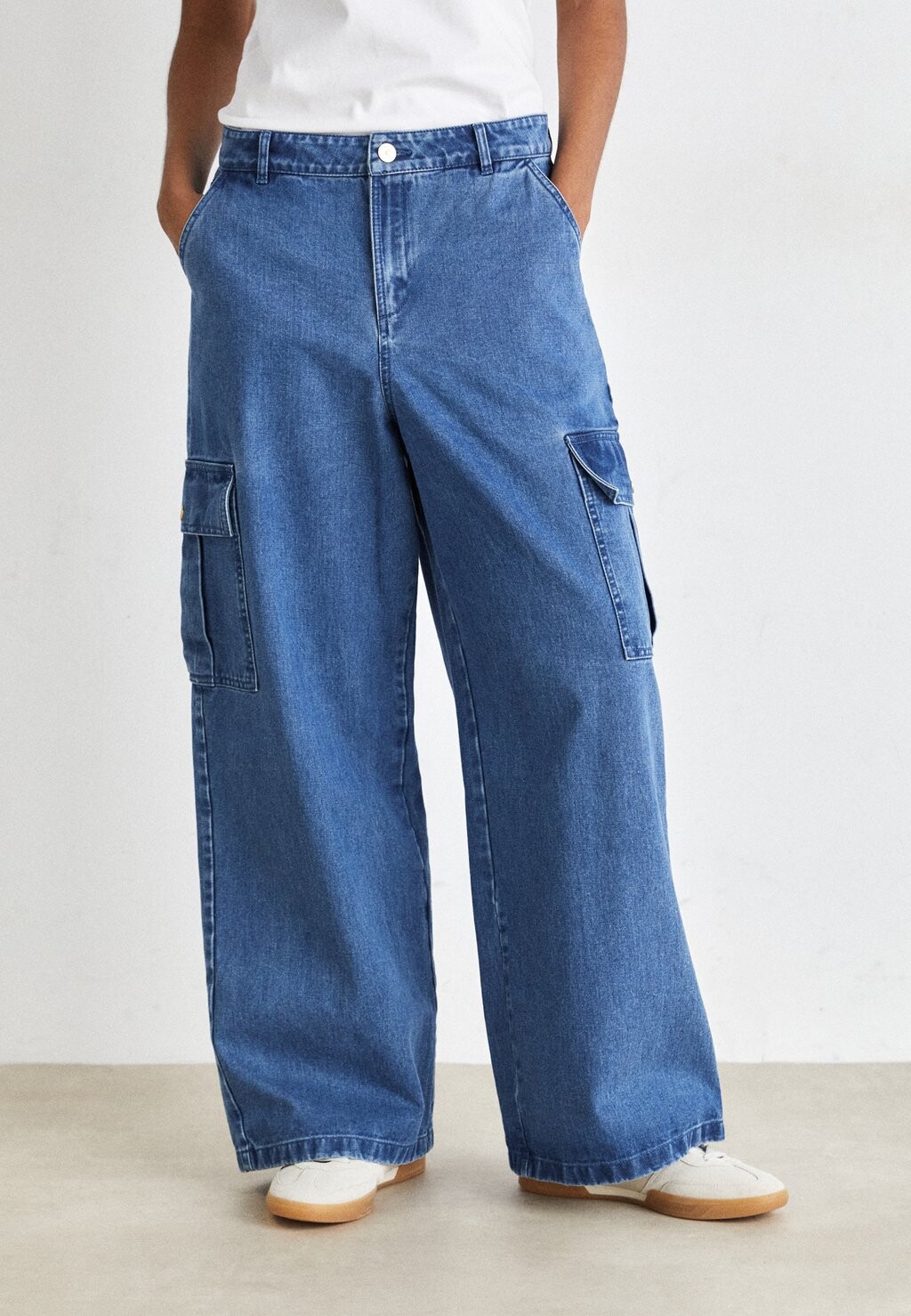 

Джинсы свободного кроя ROUSE TROUSER Barbour International, синий