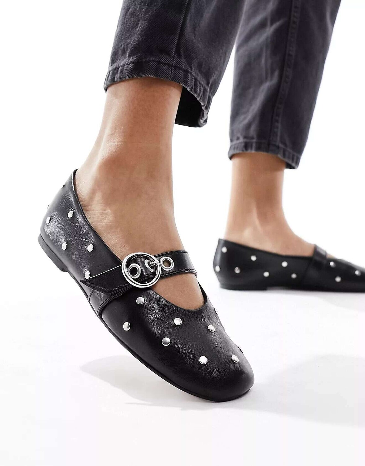 

Черные кожаные балетки с шипами ASOS Locke Premium