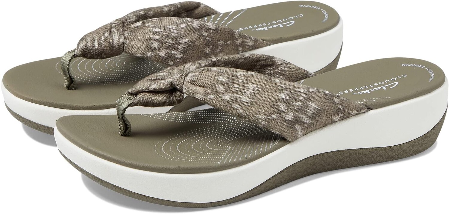

Шлепанцы Arla Glison Clarks, цвет Olive Interest