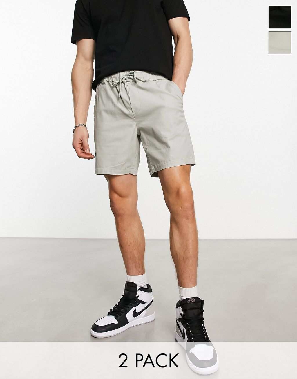 

Набор из двух узких шорт чинос средней длины ASOS DESIGN серого и черного цветов