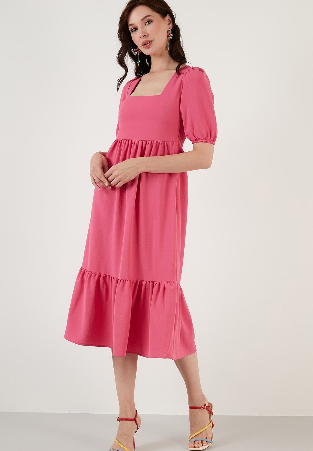 

Летнее платье LELA