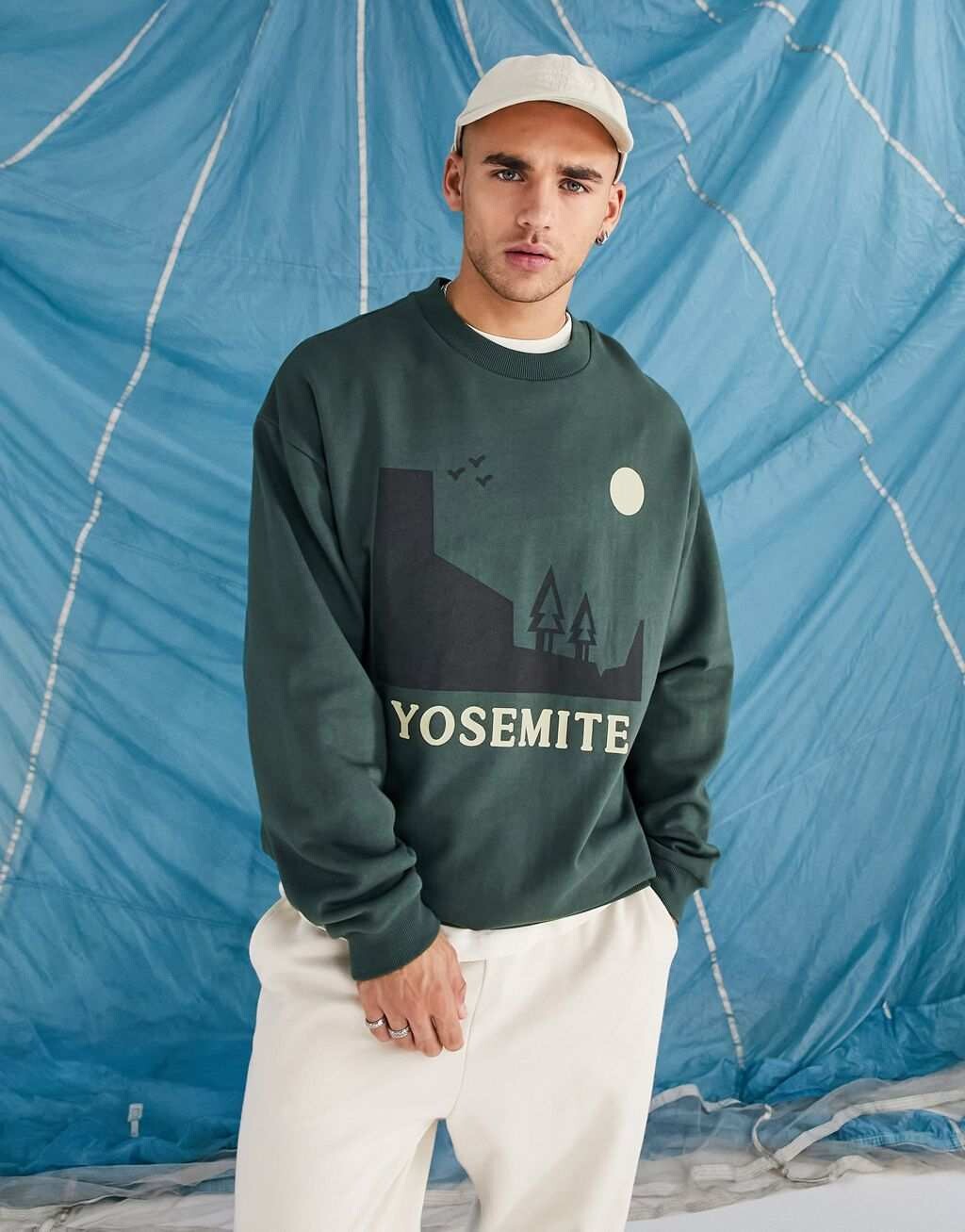 

Толстовка оверсайз цвета хаки с принтом Yosemite спереди ASOS DESIGN