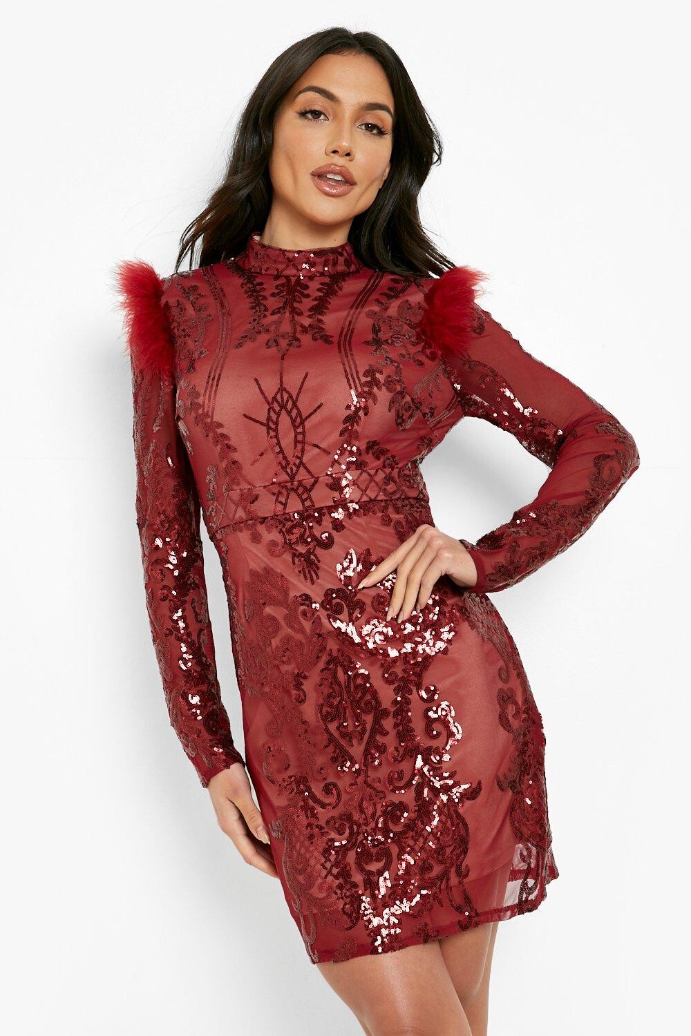 

Мини-платье с отделкой перьями и пайетками Boohoo, ягодный
