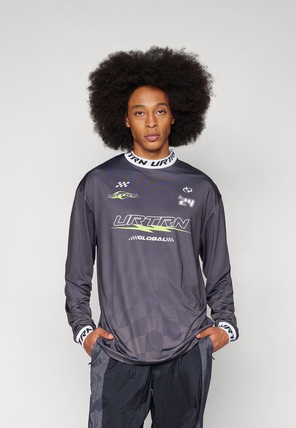 

Топ с длинными рукавами Unisex YOURTURN, черный