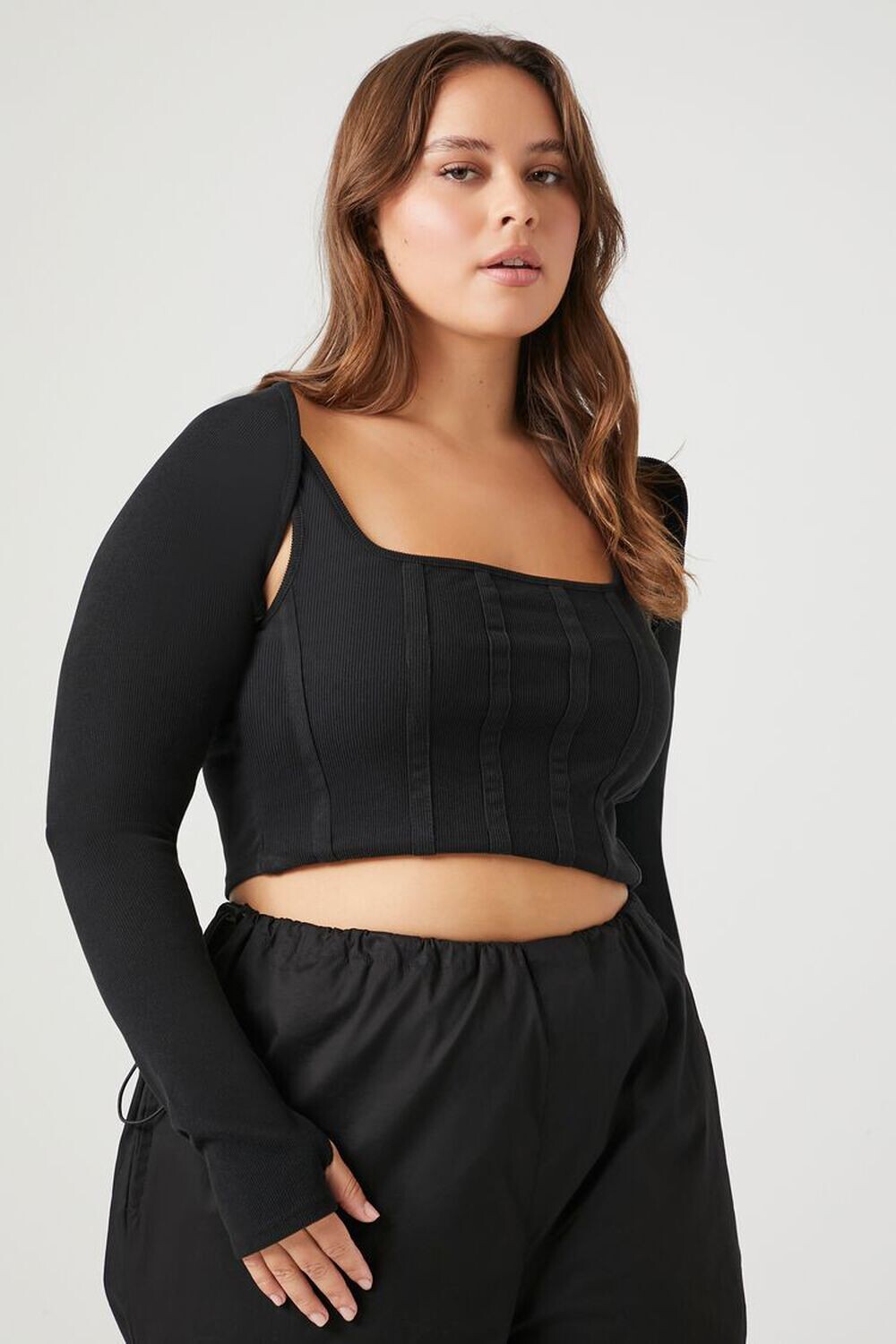 

Комплект из топа на бретелях и болеро больших размеров Forever 21, черный