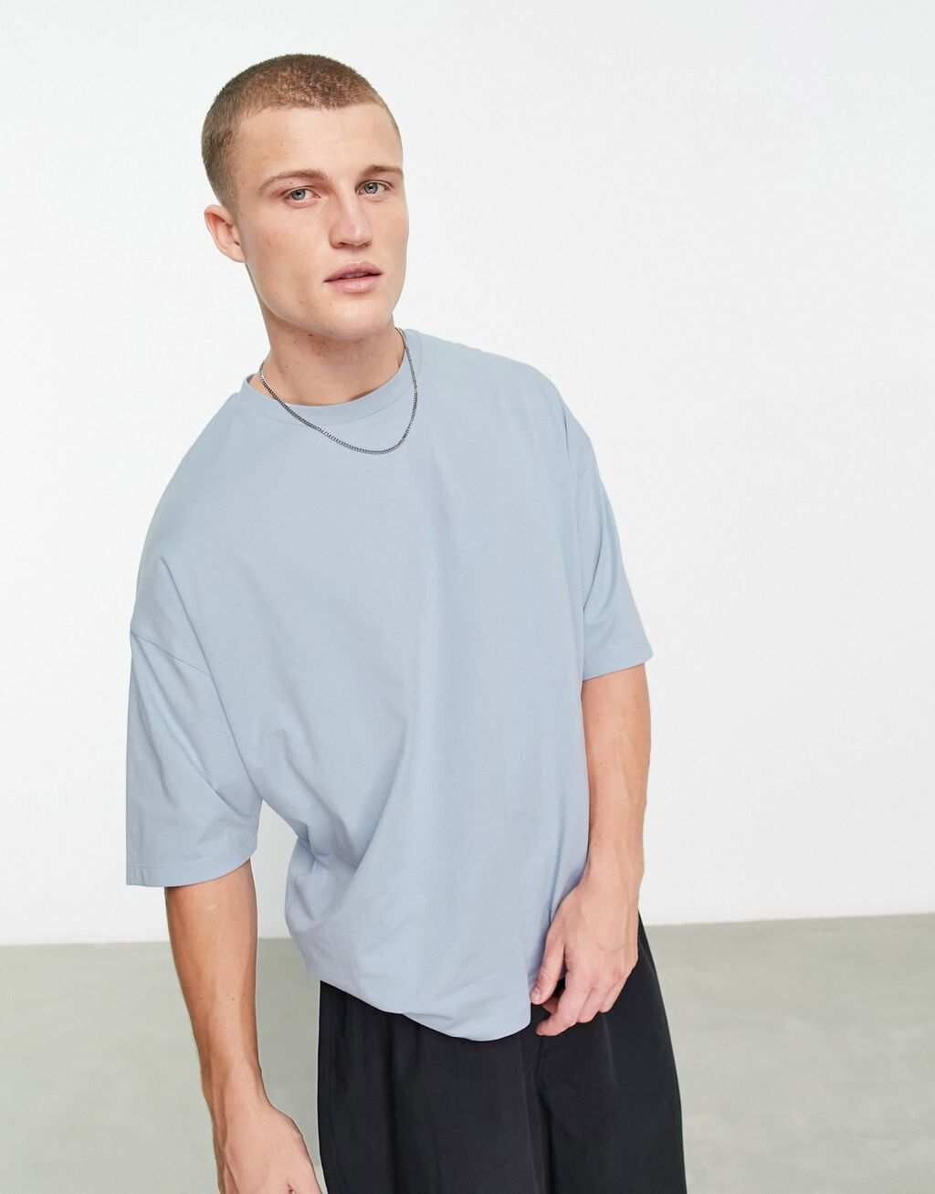 

Бледно-голубая оверсайз-футболка с круглым вырезом ASOS DESIGN, Синий