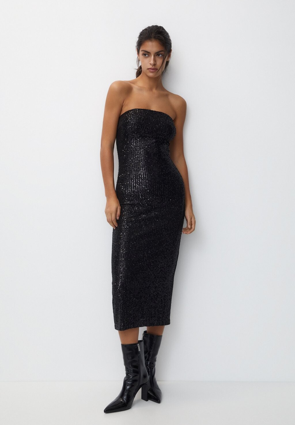 

Элегантное платье Sequinned Bandeau PULL&BEAR, черный