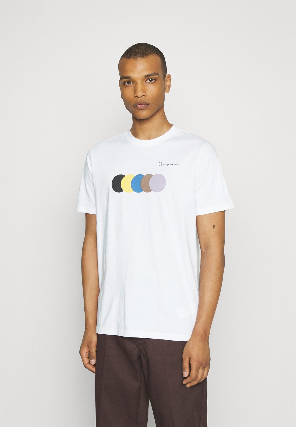 

Футболка с принтом TEE CIRCLED KnowledgeCotton Apparel, цвет товара