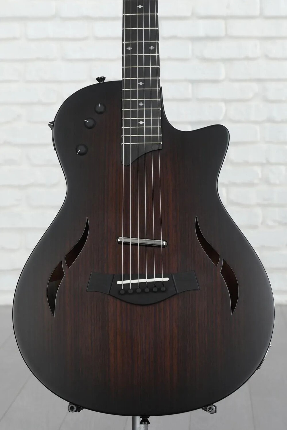 

Taylor T5z Classic Rosewood Hollowbody электрический - натуральный