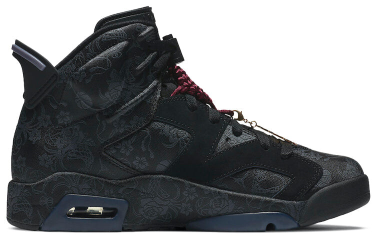 

Кроссовки Nike Air Jordan 6 Retro Singles Day Triple Black (W)