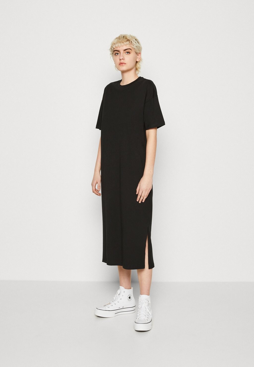 

Повседневное платье Vero Moda, черный