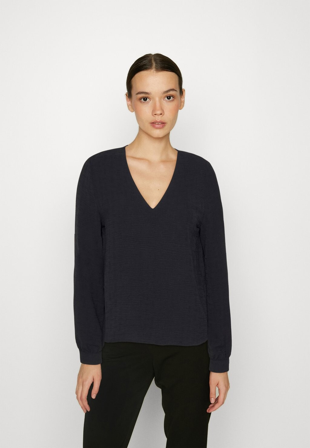 

Блузка Vero Moda, черный