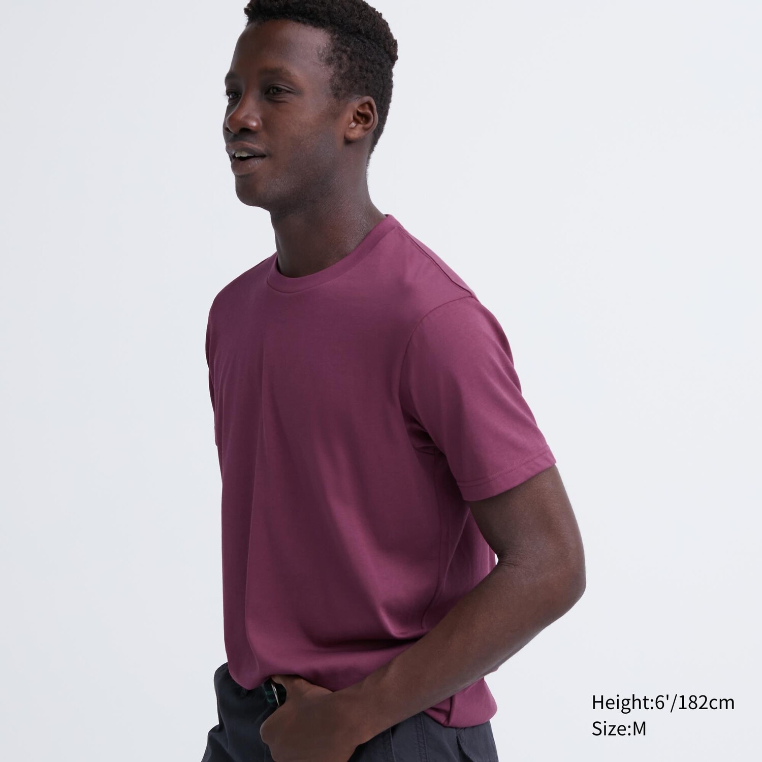 

Футболка dry color с круглым вырезом и короткими рукавами UNIQLO, фиолетовый