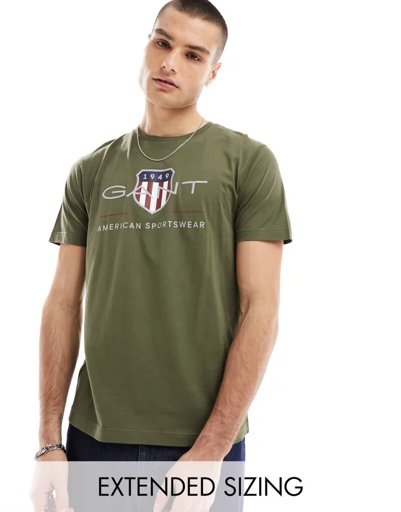 цена Зеленая футболка цвета хаки с логотипом GANT archive Shield